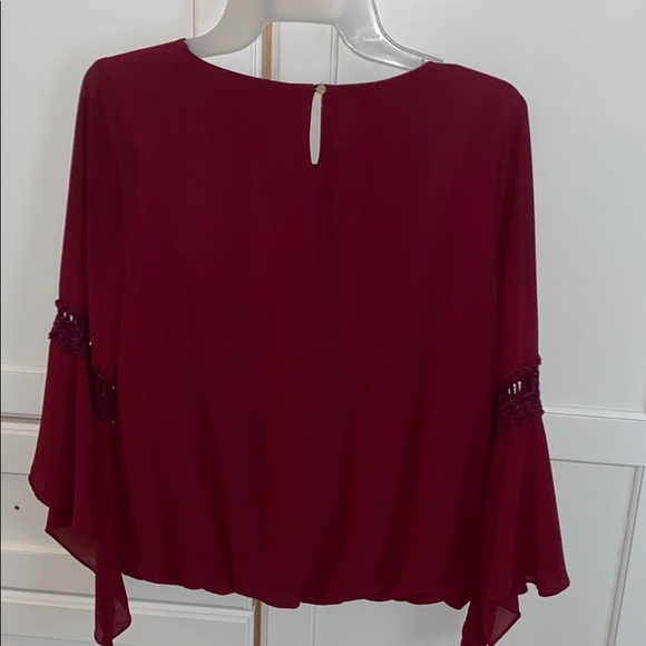 Maroon blouse with fluttery sleeves - Picture 2 of 4